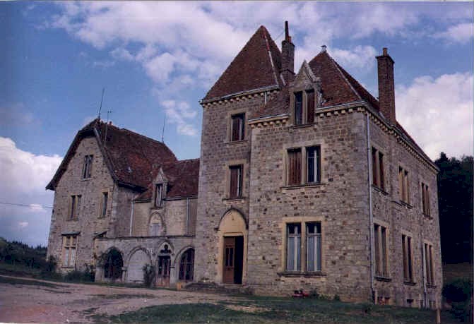 chateau1_ouest.jpg (65771 octets)